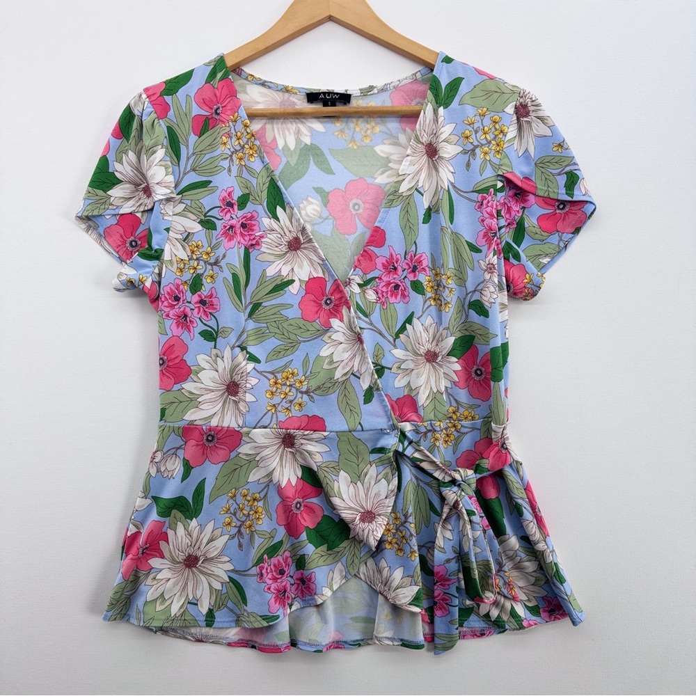 Floral Print V-Neck Peplum Wrap Top Flutter Sleeves Tie-Waist Size S Cottagecore